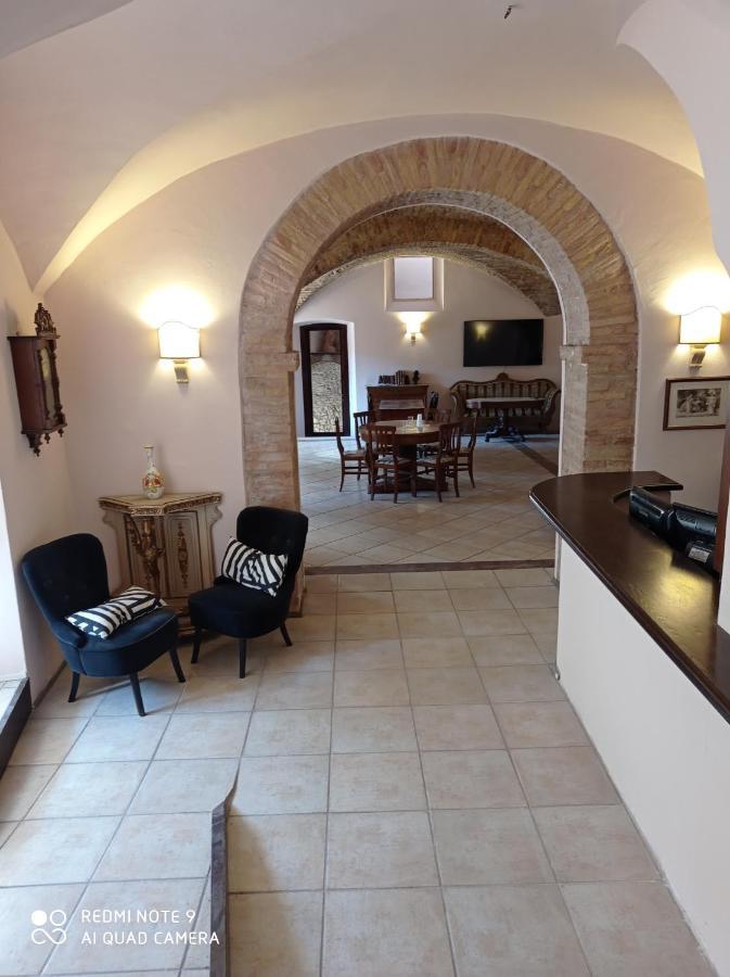 Hotel Trevi Palazzo Natalini Eksteriør bilde