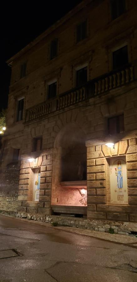 Hotel Trevi Palazzo Natalini Eksteriør bilde